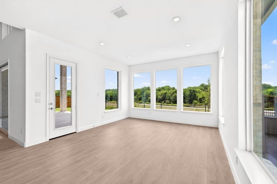 Spacious, unfurnished interior of a new home in The Ranch at Uptown Celina, Celina (Image 16).