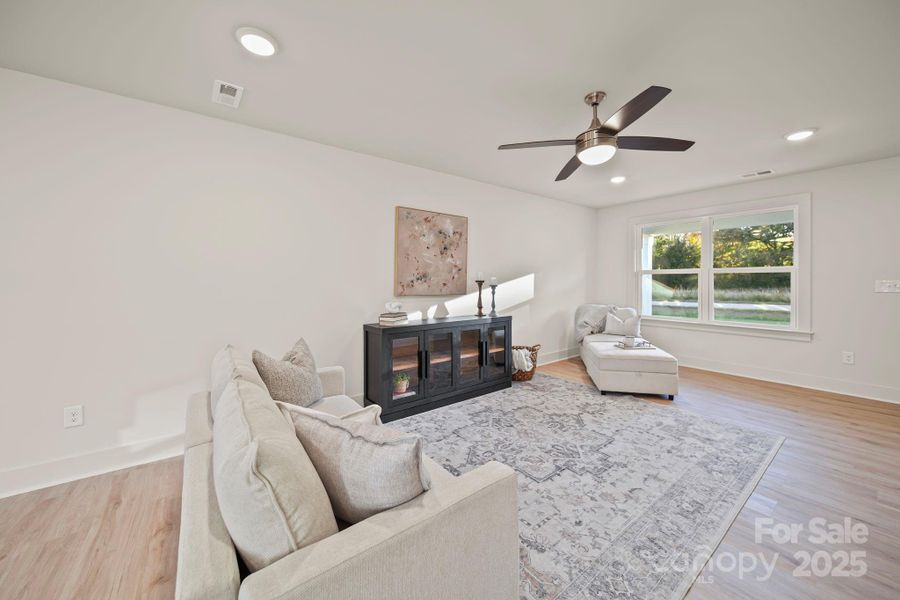 Furnished interior view inside a new home in , Pageland (Image 10).