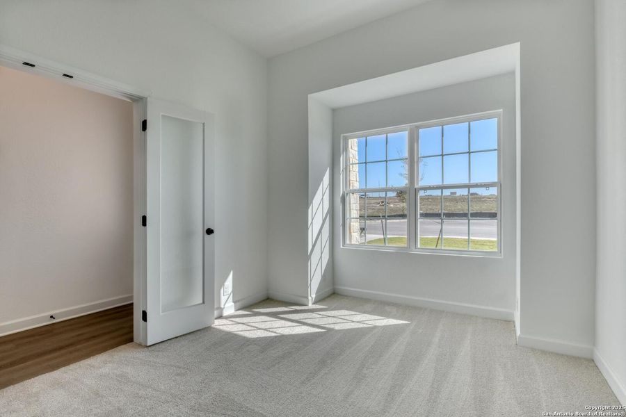 Spacious, unfurnished interior of a new home in Arcadia Ridge, San Antonio (Image 19). Spacious, unfurnished interior of a new home in Arcadia Ridge, San Antonio (Image 19).