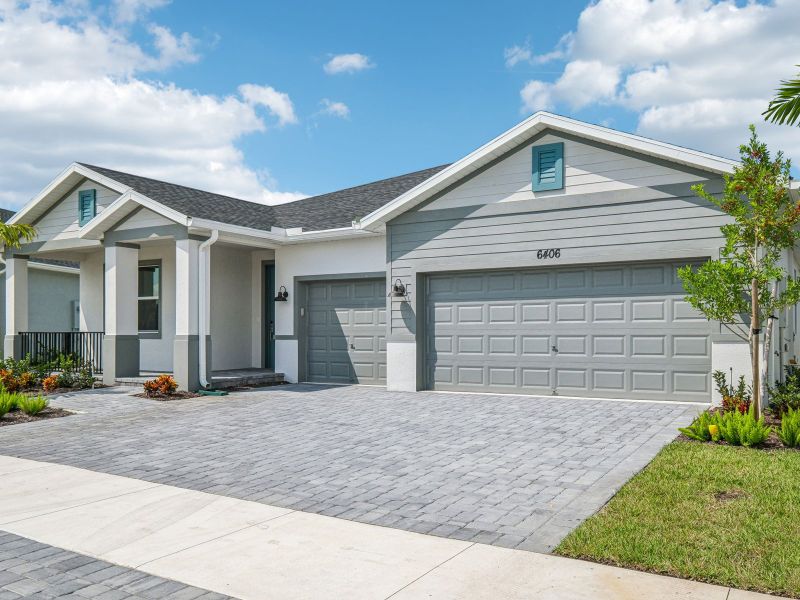 Exterior of the Onyx floorplan at 6406 NW Sweetwood Drive