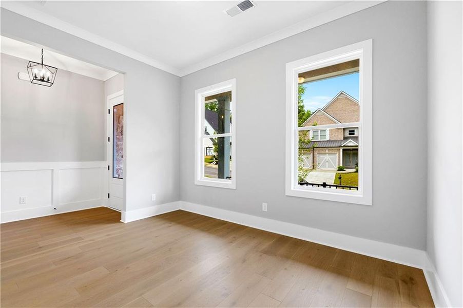 Spacious, unfurnished interior of a new home in , Brookhaven (Image 35).