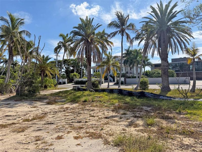 Image 4 of a home in . Image 4 of a home in .