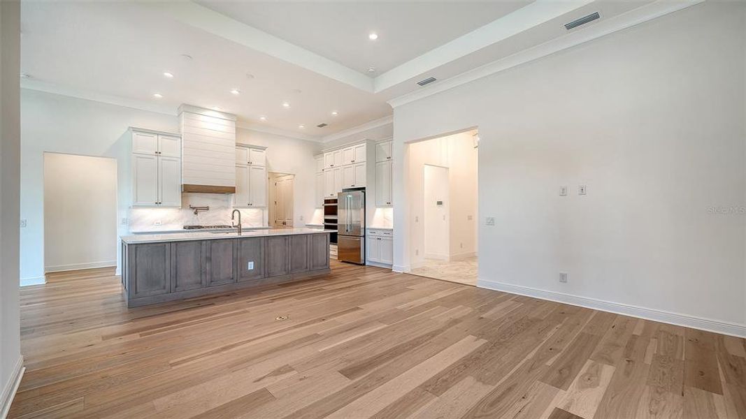 Spacious, unfurnished interior of a new home in , Venice (Image 24). Spacious, unfurnished interior of a new home in , Venice (Image 24).