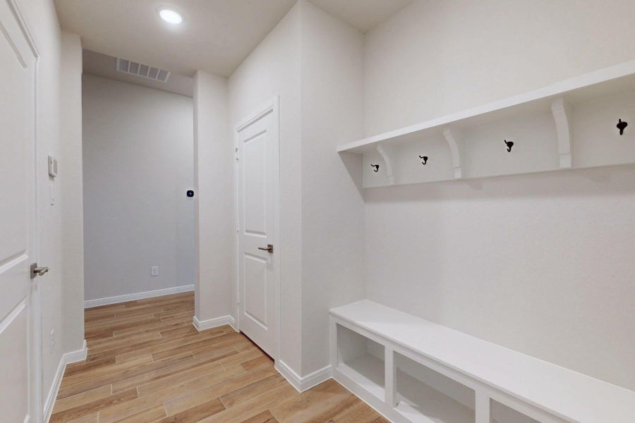 Spacious, unfurnished interior of a new home in The Grand Prairie 50’, Hockley (Image 23).