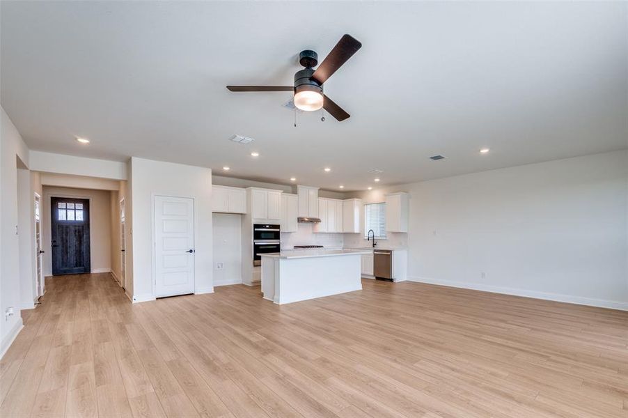 Furnished interior view inside a new home in Sierra Vista at Kelly Ranch, Aledo (Image 8).