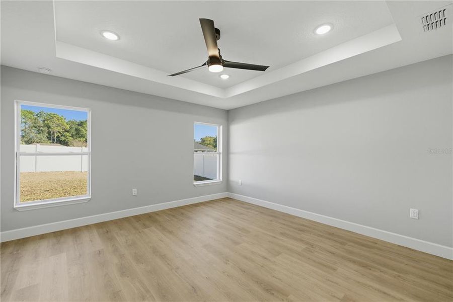 Spacious, unfurnished interior of a new home in , Ocala (Image 30).