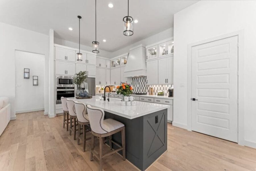 25-web-or-mls-DAN08612 25-web-or-mls-DAN08612