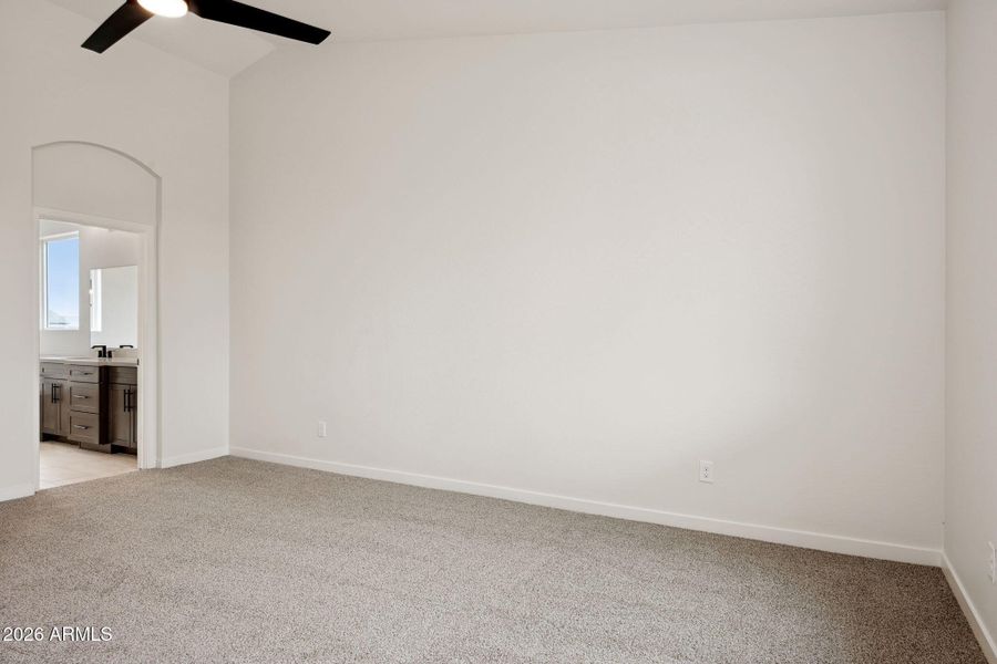 21-web-or-mls-20122-w-hazelwood-st