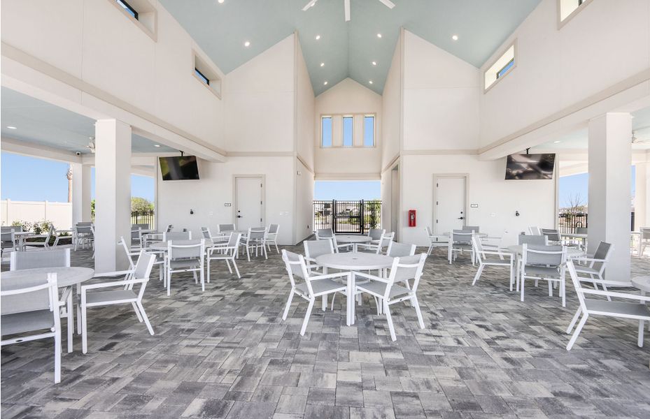 Community amenities in Silverlake, Lake Alfred (Image 14). Community amenities in Silverlake, Lake Alfred (Image 14).