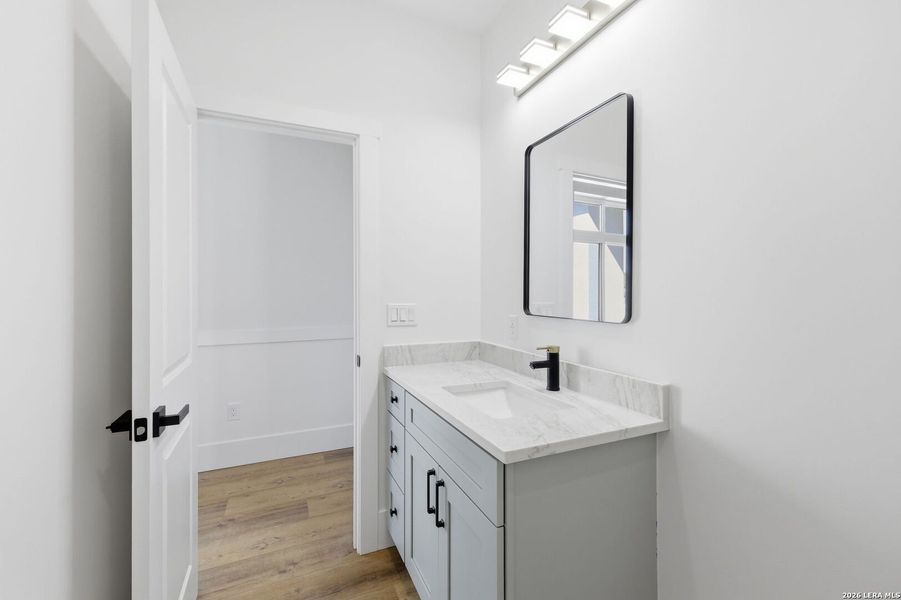 Furnished interior view inside a new home in , Bandera (Image 17).