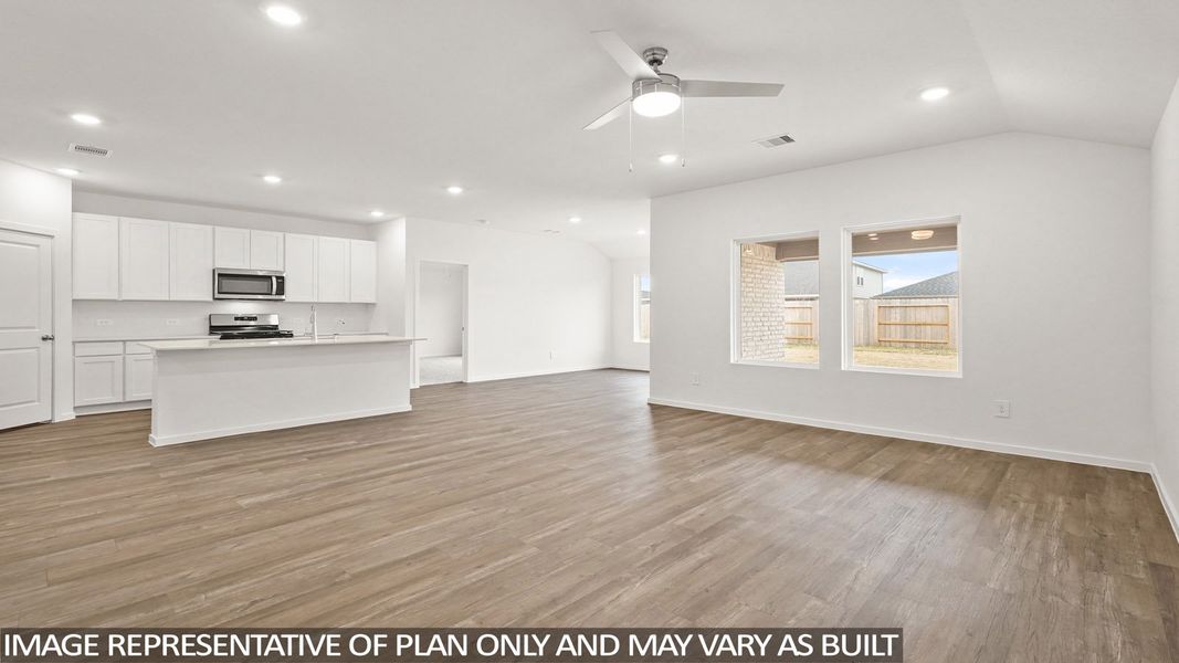 Spacious, unfurnished interior of a new home in Sunterra, Katy (Image 18).