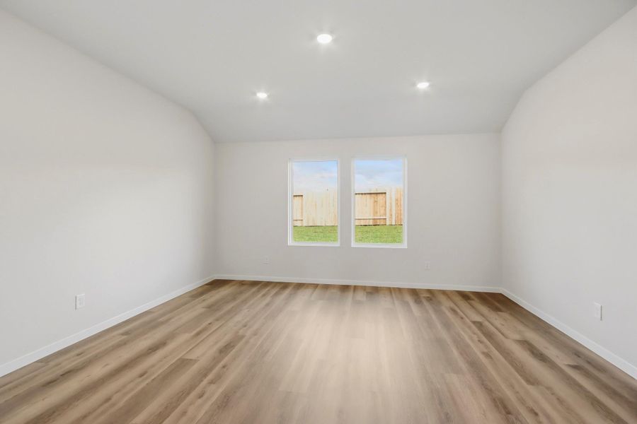Spacious, unfurnished interior of a new home in The Canopies, Splendora (Image 7).