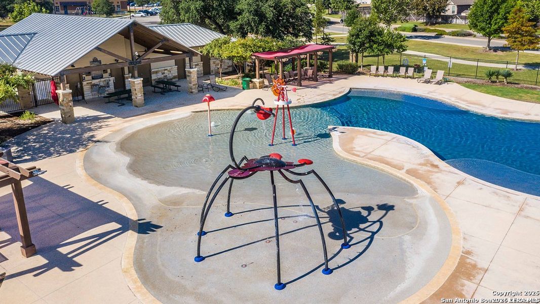 Community amenities in Redbird Ranch, San Antonio (Image 33).
