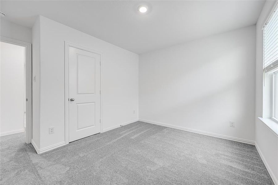 Spacious, unfurnished interior of a new home in River Ridge, Crandall (Image 17). Spacious, unfurnished interior of a new home in River Ridge, Crandall (Image 17).