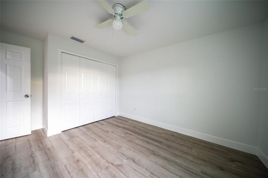 Spacious, unfurnished interior of a new home in , Port Charlotte (Image 10).