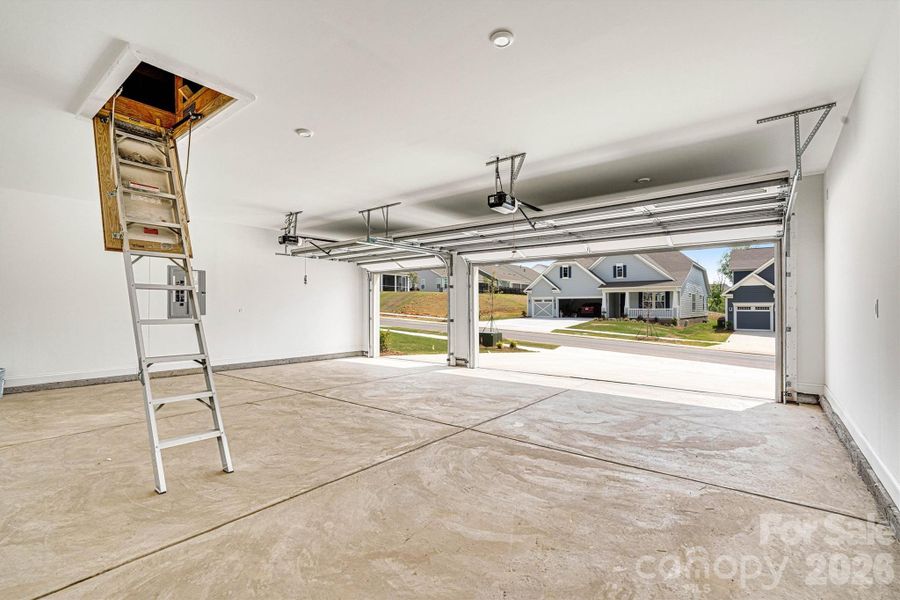 Spacious, unfurnished interior of a new home in Cresswind Charlotte, Mint Hill (Image 25). Spacious, unfurnished interior of a new home in Cresswind Charlotte, Mint Hill (Image 25).