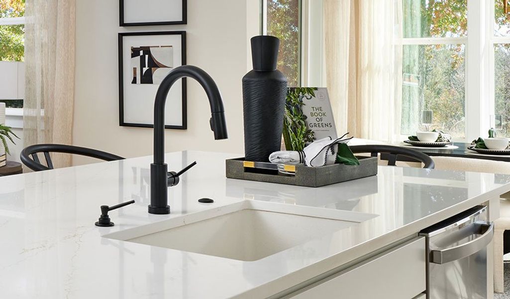 Hopewell-E724-SouthHaven kitchenCrop Hopewell-E724-SouthHaven kitchenCrop