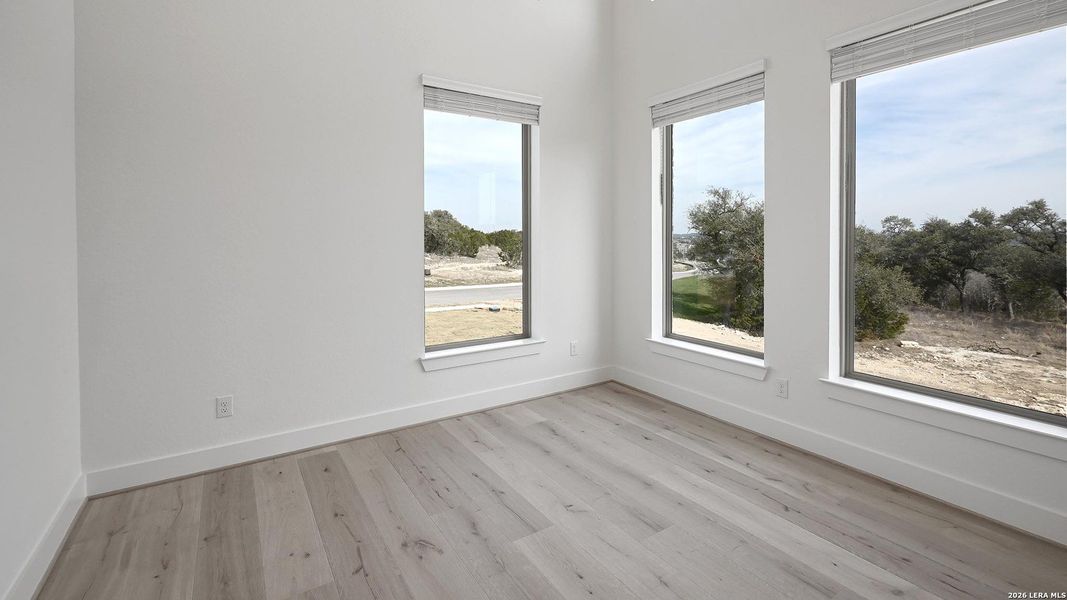 Spacious, unfurnished interior of a new home in Johnson Ranch, Bulverde (Image 17).