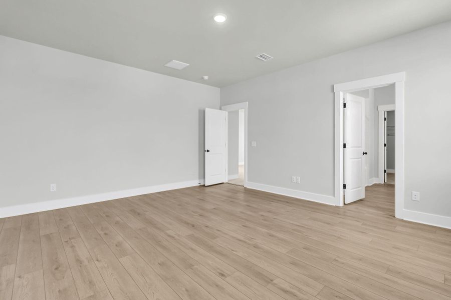 Spacious, unfurnished interior of a new home in Midtown at Nexton, Summerville (Image 15).