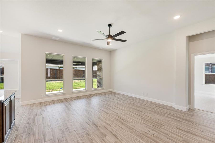 Spacious, unfurnished interior of a new home in Silo Mills Classic 60, Joshua (Image 23). Spacious, unfurnished interior of a new home in Silo Mills Classic 60, Joshua (Image 23).