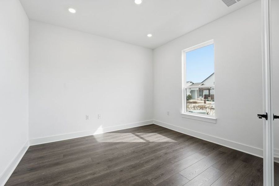 Spacious, unfurnished interior of a new home in Easton Park, Austin (Image 14).