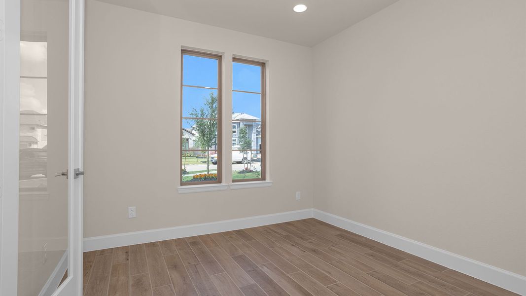 Spacious, unfurnished interior of a new home in Fulbrook On Fulshear Creek 60', Fulshear (Image 23). Spacious, unfurnished interior of a new home in Fulbrook On Fulshear Creek 60', Fulshear (Image 23).