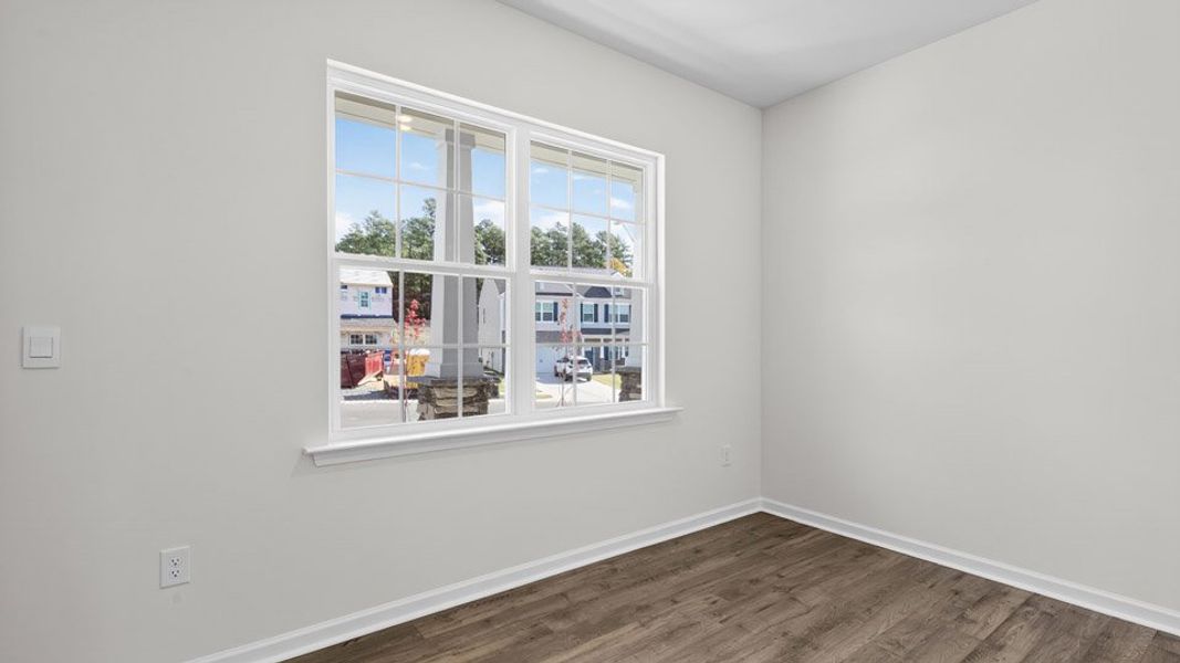 Spacious, unfurnished interior of a new home in Cambridge Park, Mebane (Image 10).