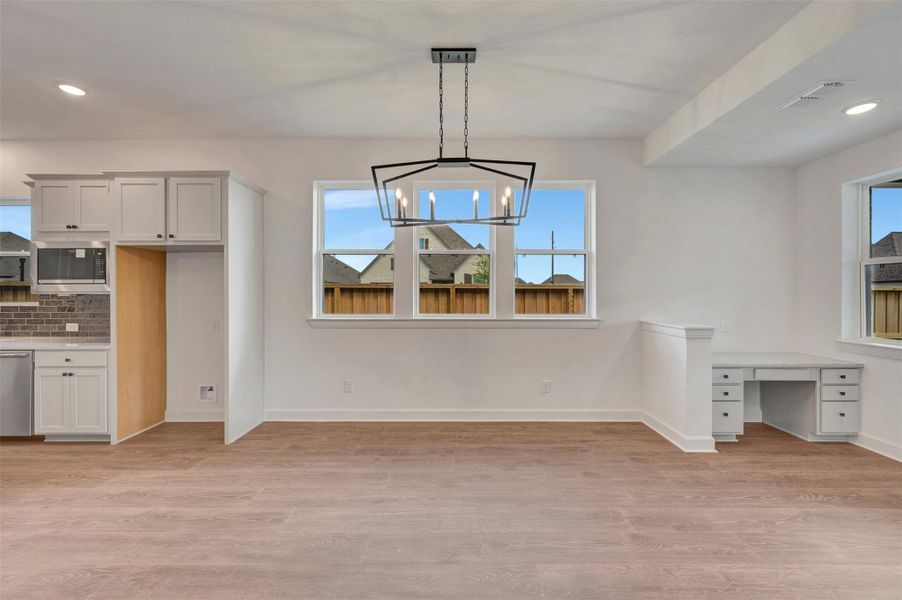 Spacious, unfurnished interior of a new home in Riceland - Enclave Collection, Mont Belvieu (Image 14). Spacious, unfurnished interior of a new home in Riceland - Enclave Collection, Mont Belvieu (Image 14).