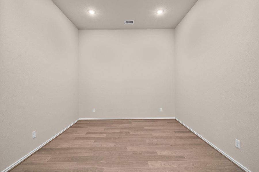 Spacious, unfurnished interior of a new home in Pomona 50' & 55', Manvel (Image 17).