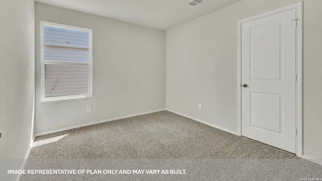 Spacious, unfurnished interior of a new home in , Luling (Image 19).
