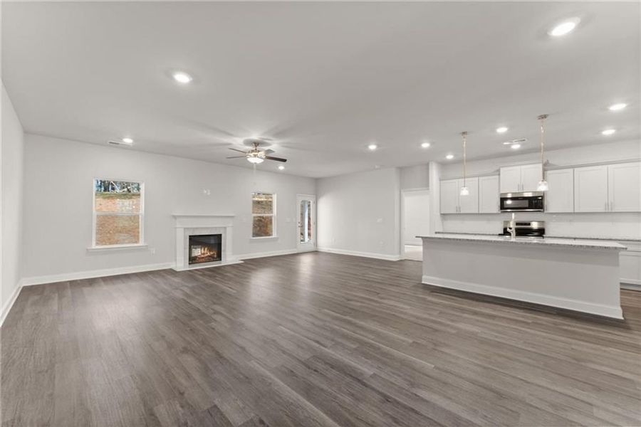 Spacious, unfurnished interior of a new home in Wood Creek Landing, Leland (Image 15).