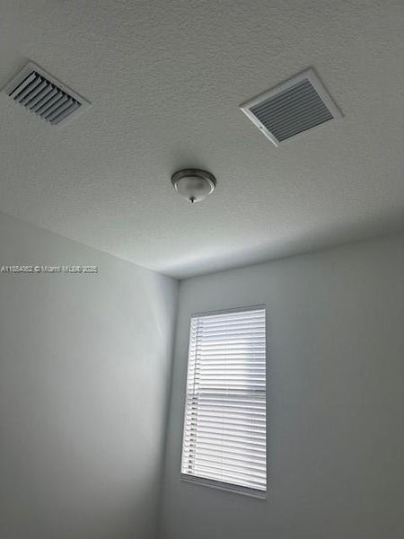 Spacious, unfurnished interior of a new home in , Port St. Lucie (Image 16).