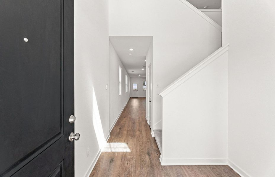 Spacious, unfurnished interior of a new home in Sonterra, Jarrell (Image 44).