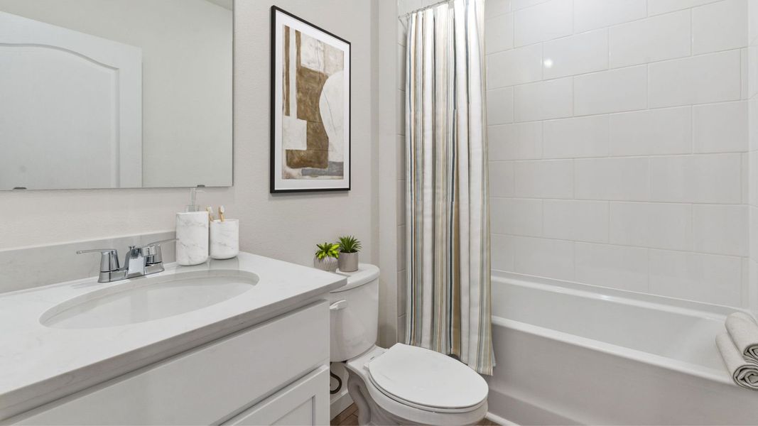 Furnished interior view inside a new home in Kindred, Kissimmee (Image 16).