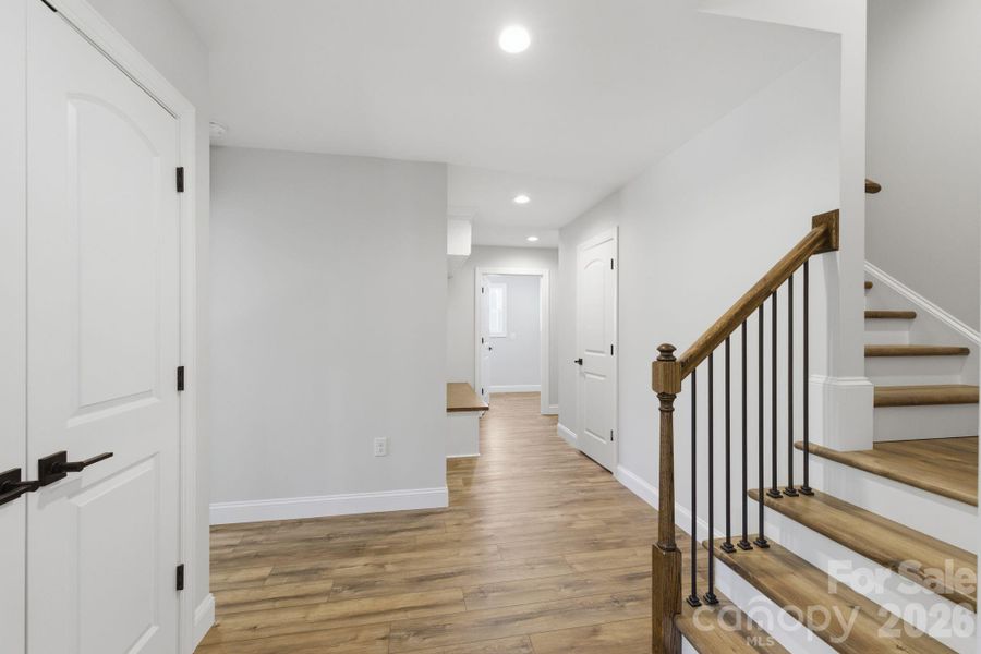 Spacious, unfurnished interior of a new home in , Lincolnton (Image 19).