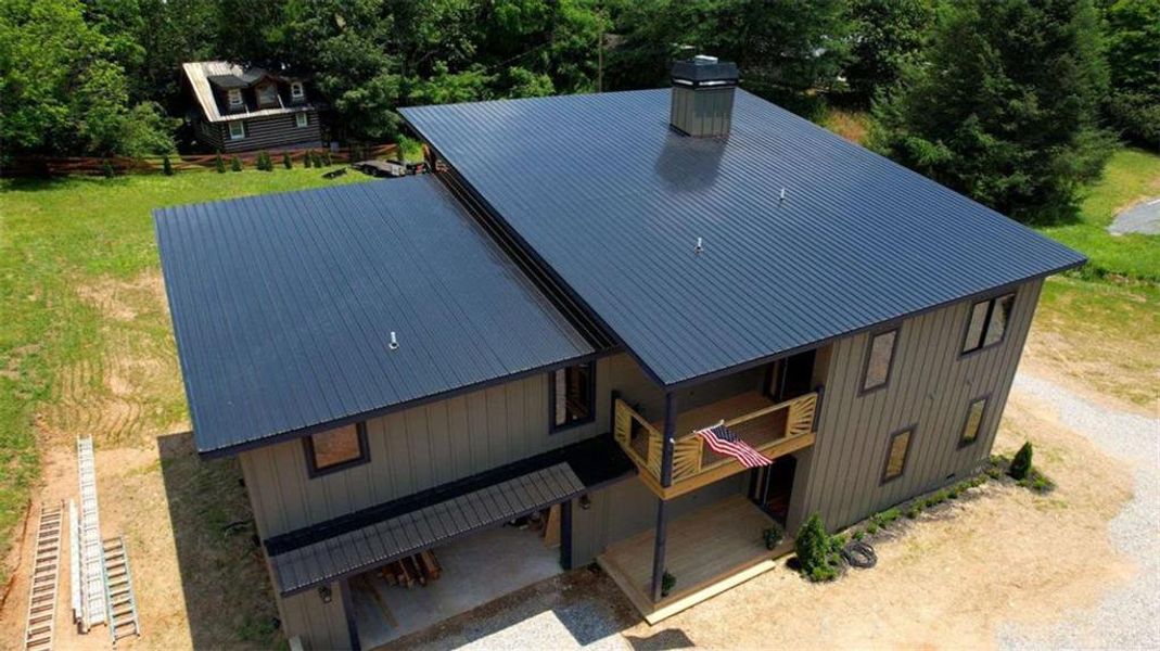 Exterior details and patio area of a home in , Blue Ridge (Image 22).