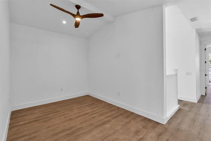 Spacious, unfurnished interior of a new home in , Bradenton Beach (Image 36).