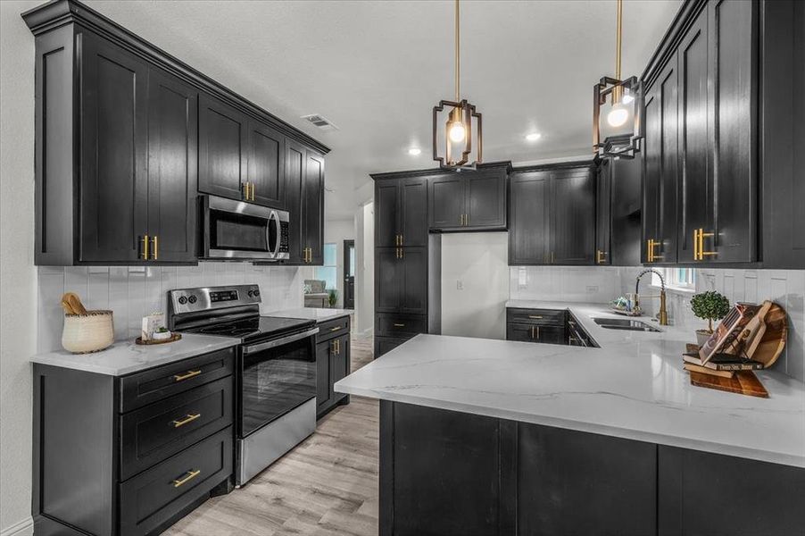 Furnished interior view inside a new home in , Granbury (Image 6).