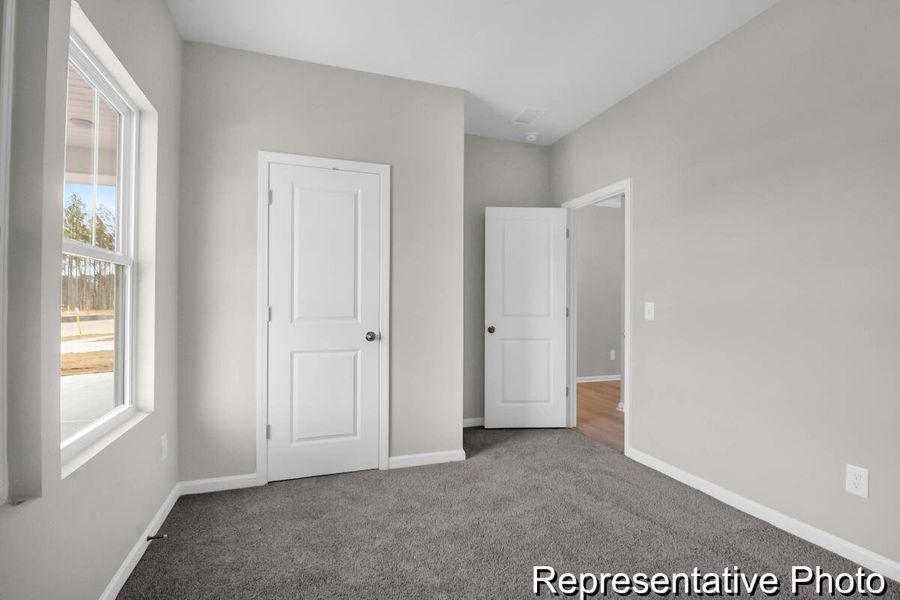 Spacious, unfurnished interior of a new home in , Ravenel (Image 14).