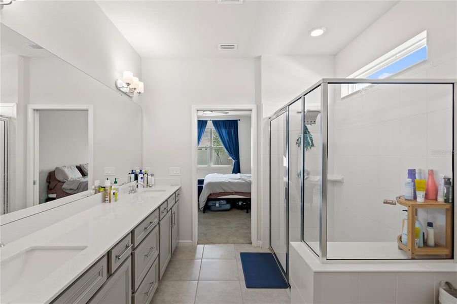 Furnished interior view inside a new home in , Kissimmee (Image 28). Furnished interior view inside a new home in , Kissimmee (Image 28).