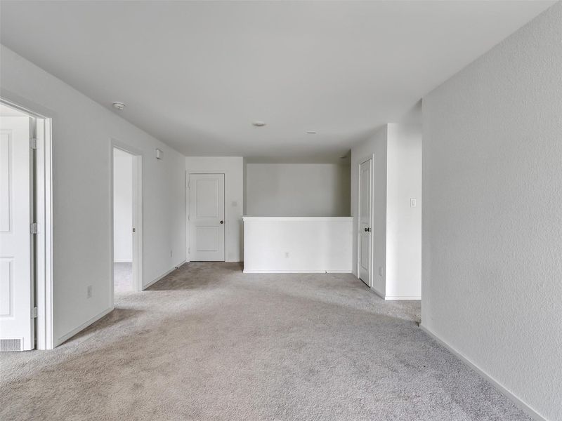 Spacious, unfurnished interior of a new home in , Katy (Image 33).