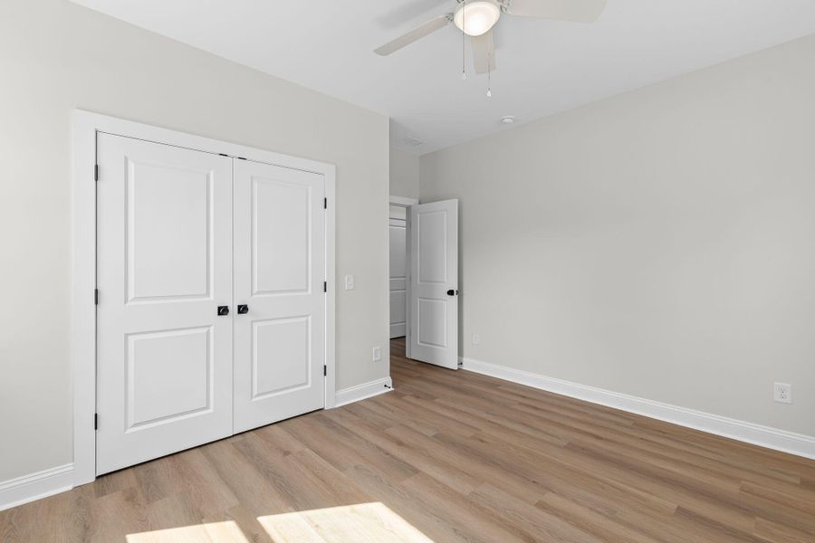 Spacious, unfurnished interior of a new home in , Summerville (Image 22).
