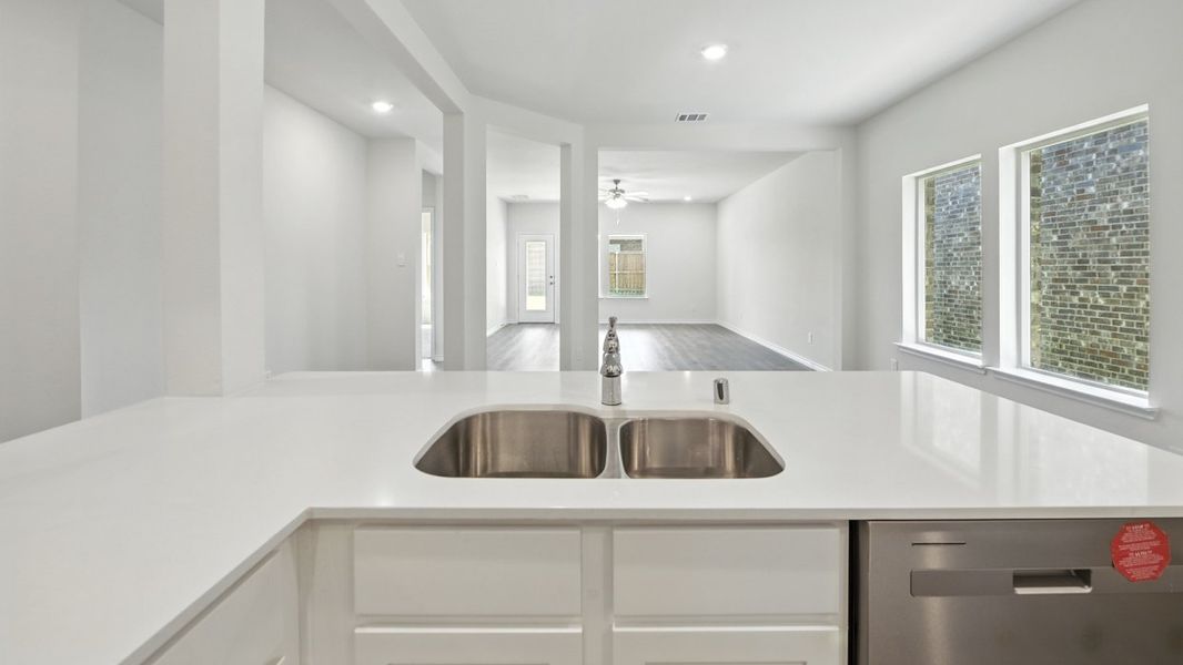 Representative furnished interior of a home built from the Tanzanite by D.R. Horton in The Woods at Lindsey Place, Anna (Image 5). Representative furnished interior of a home built from the Tanzanite by D.R. Horton in The Woods at Lindsey Place, Anna (Image 5).