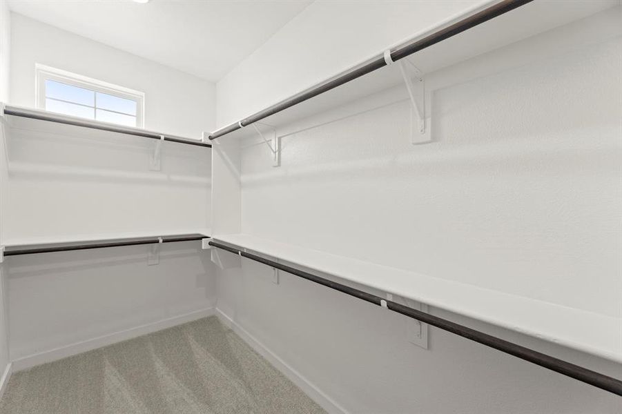 21. 835 Perdernales - Closet