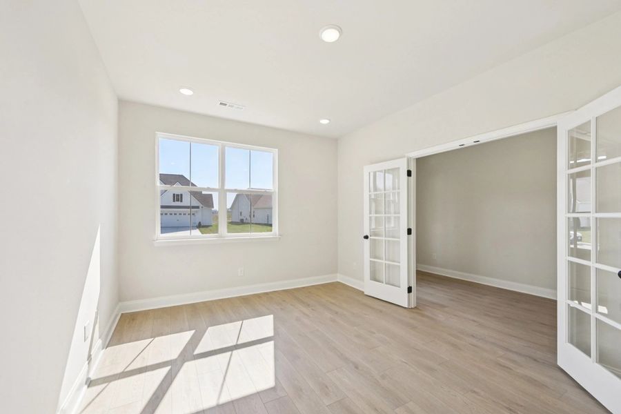 Spacious, unfurnished interior of a new home in Willow Landing, Mount Juliet (Image 18).