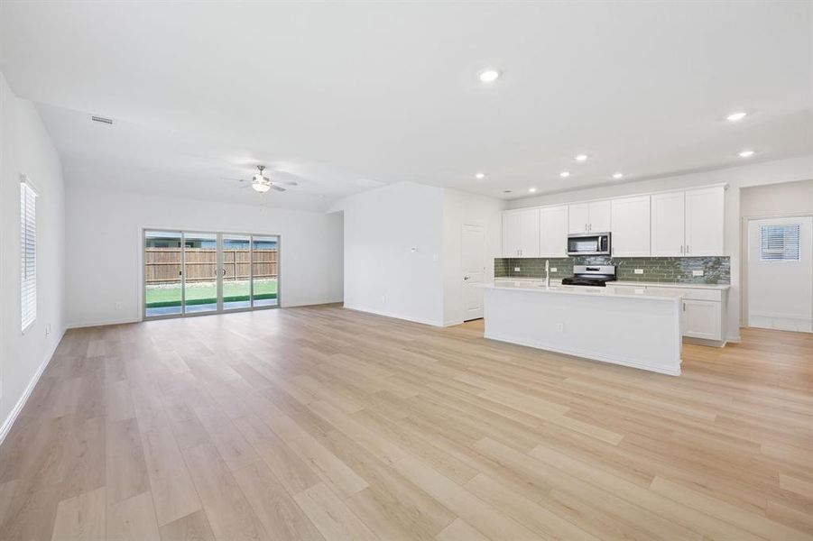 Photo is not of the actual home, but is an inspirational photo of builder’s model home and may depict options, furnishings, and/or decorator features that are not included.