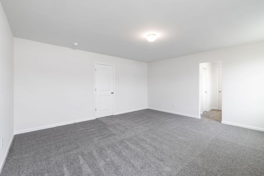 Spacious, unfurnished interior of a new home in Benson Village, Benson (Image 19).