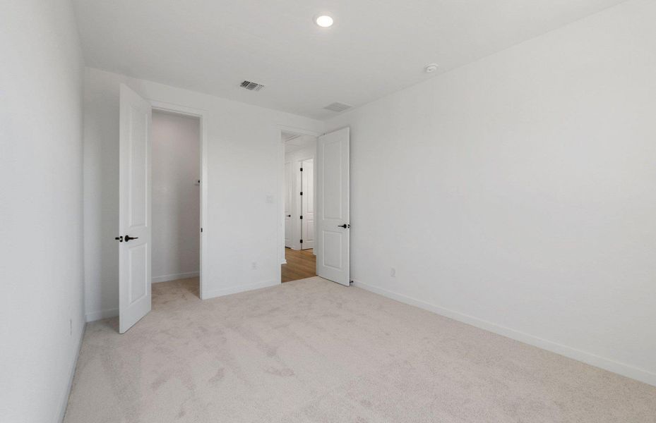 Spacious, unfurnished interior of a new home in Kuempel Estates, Pflugerville (Image 26). Spacious, unfurnished interior of a new home in Kuempel Estates, Pflugerville (Image 26).