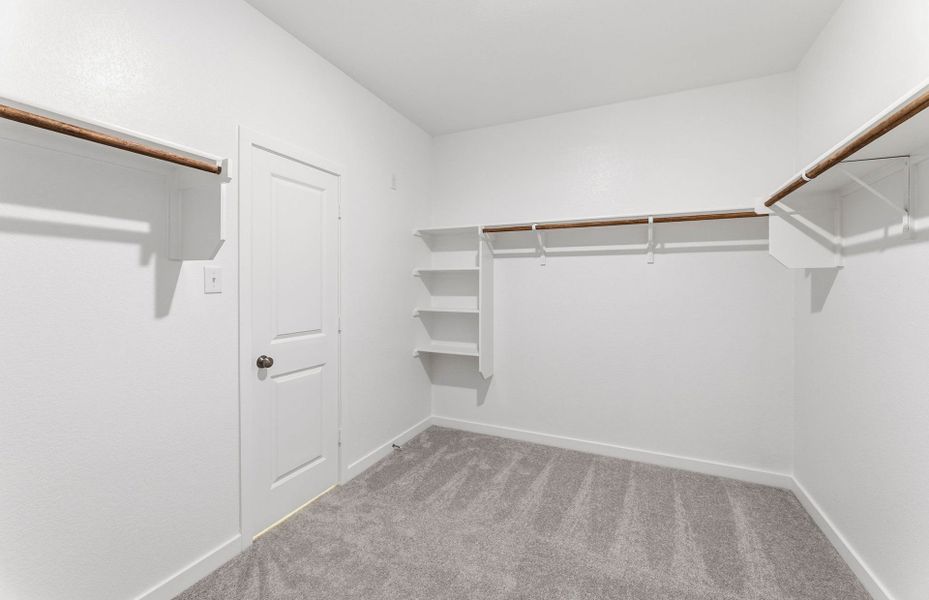 Spacious, unfurnished interior of a new home in Sonterra, Jarrell (Image 46).