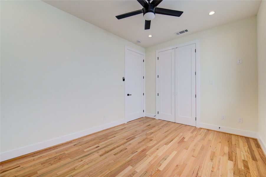 Spacious, unfurnished interior of a new home in , Houston (Image 45).